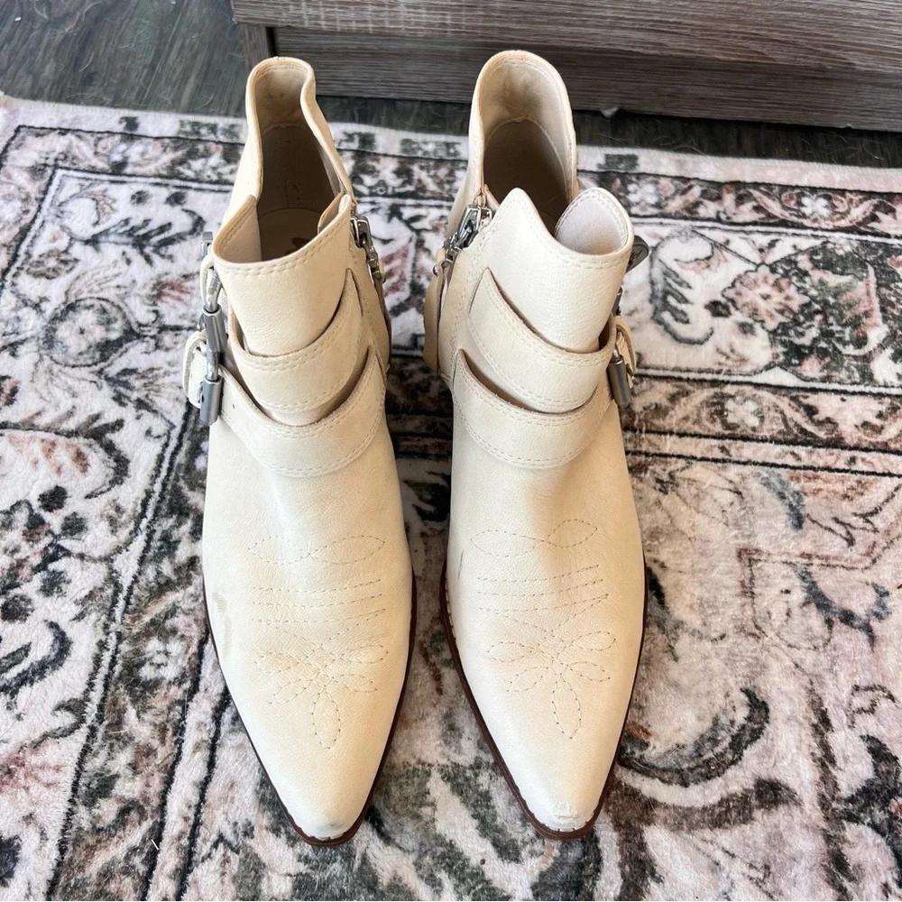 Sam Edelman Windsor Western Bootie
